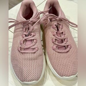 Under Armour mauve sneakers, size 8.5